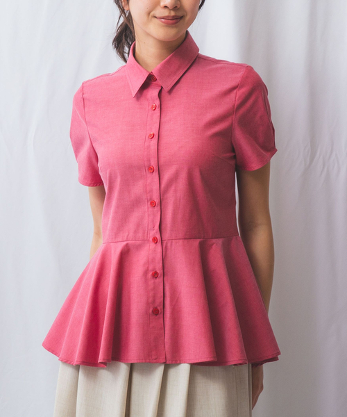 NARACAMICIE(ナラカミーチェ)の「【NARACAMICIE】オックスフォードペプラム半袖ブラウス(シャツ/ブラウス・レディース・ホワイト/レッド/ブルー・M/L/XL)」の1枚目の写真