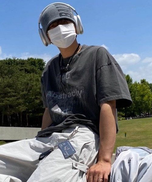 ARULE(アルール)の「A'GEM/9 × .kom 『ARULE/アルール』 ピグメントメッセージTシャツ(Tシャツ/カットソー・メンズ・チャコールグレー/ブルー/アイボリー・FREE)」の4枚目の写真
