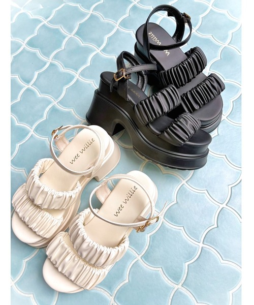 R&E（アールアンドイー）の「【R&E】wee willie シャーリングWストラップ厚底モールドサンダル（サンダル・レディース・アイボリー/ブラック・M/L/S）」の15枚目の写真