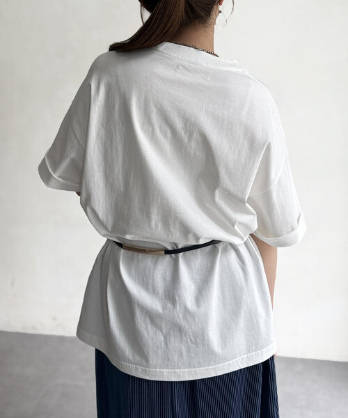 Chez toi(シェトワ)の「フォト×ロゴT(Tシャツ/カットソー・レディース・オフホワイト/チャコールグレー/ブラック・FREE)」の8枚目の写真