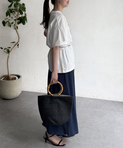 Chez toi(シェトワ)の「フォト×ロゴT(Tシャツ/カットソー・レディース・オフホワイト/チャコールグレー/ブラック・FREE)」の10枚目の写真