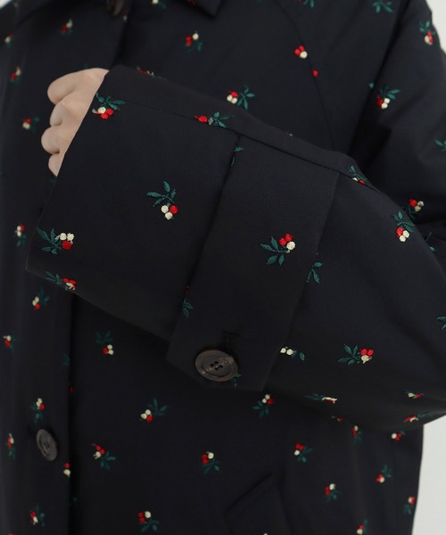 CHILD WOMAN(チャイルドウーマン)の「EVOダウン 小花刺繍ステンコート(ステンカラーコート・レディース・ブラック/カーキ・FREE)」の21枚目の写真