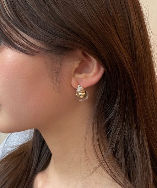 FOREVER 21(フォーエバー トゥエンティーワン)の「ドロップモチーフピアス(ピアス(両耳用)・レディース・ゴールド/シルバー・FREE)」の1枚目の写真