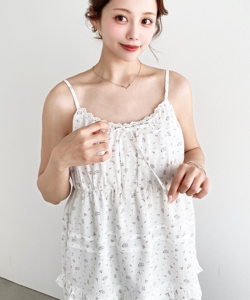 moment+(モーメントプラス)の「無地&花柄ティアードフリルキャミワンピース(ワンピース・レディース・ナチュラル/ブラック系その他/オフホワイト/ブラック/ホワイト系その他/イエロー系その他/ブルー系その他・M/L)」の22枚目の写真