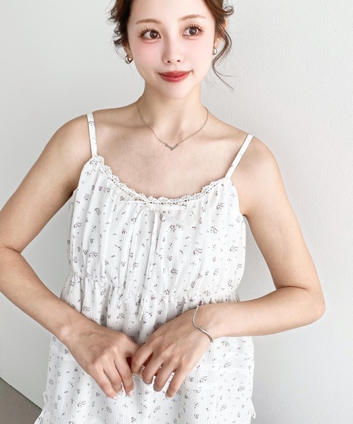 moment+(モーメントプラス)の「無地&花柄ティアードフリルキャミワンピース(ワンピース・レディース・ナチュラル/ブラック系その他/オフホワイト/ブラック/ホワイト系その他/イエロー系その他/ブルー系その他・M/L)」の20枚目の写真