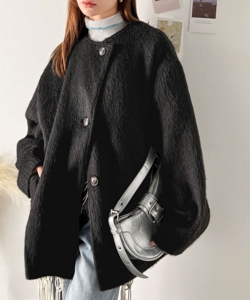 classicalelf（クラシカルエルフ）の「リラックス感漂うゆったり大人シルエット。ムードをまとう。ミックスシャギーミドルコート（ノーカラーコート・レディース・ブラック/ブラウン/グレー・LARGE/X-LARGE/MEDIUM/SMALL）」の4枚目の写真