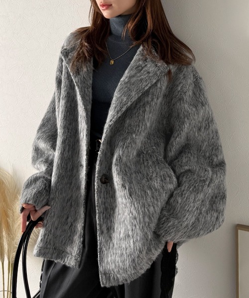 classicalelf（クラシカルエルフ）の「リラックス感漂うゆったり大人シルエット。ムードをまとう。ミックスシャギーミドルコート（ノーカラーコート・レディース・ブラック/ブラウン/グレー・LARGE/X-LARGE/MEDIUM/SMALL）」の14枚目の写真