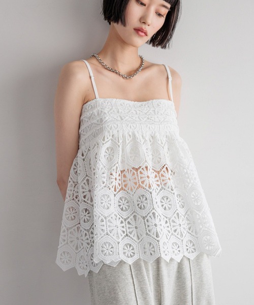 LOWRYS FARM（ローリーズファーム）の「バテンレースキャミ 496451（キャミソール・レディース・ブラック/ホワイト/ブラウン・FREE）」の10枚目の写真