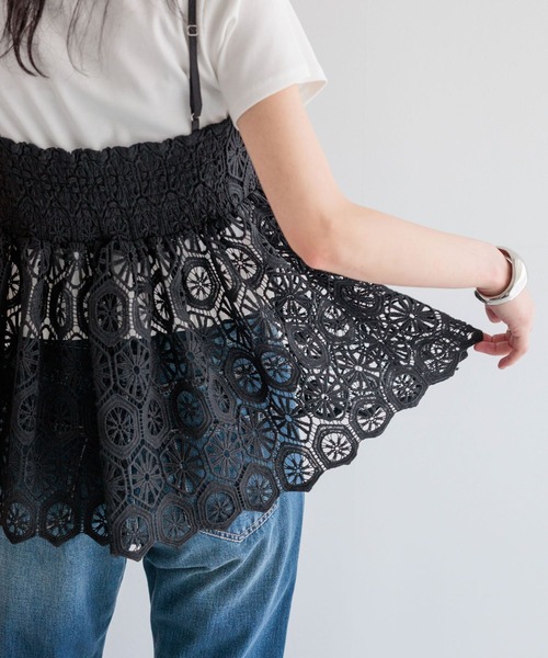 LOWRYS FARM（ローリーズファーム）の「バテンレースキャミ 496451（キャミソール・レディース・ブラック/ホワイト/ブラウン・FREE）」の14枚目の写真