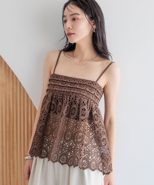 LOWRYS FARM（ローリーズファーム）の「バテンレースキャミ 496451（キャミソール・レディース・ブラック/ホワイト/ブラウン・FREE）」の21枚目の写真