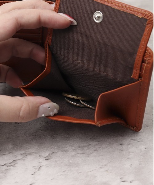 Lee(リー)の「Lee 柔らかゴートレザー二つ折り財布(財布・メンズ・チョコ/キャメル/ネイビー/ブラック/グリーン/レッド・FREE)」の17枚目の写真