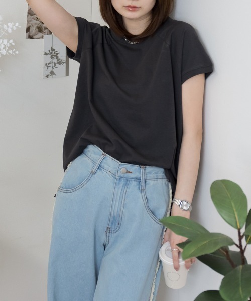 RCD(アールシーディー)の「【コットン100% 二の腕すっきり 】コットン100% クルーネックフレンチスリーブTシャツ 半袖(Tシャツ/カットソー・レディース・モカ/ミント/ブラック×ホワイト/ブラック/ホワイト×ブラック/オフホワイト/チャコールグレー/ホワイト系その他5・F)」の6枚目の写真