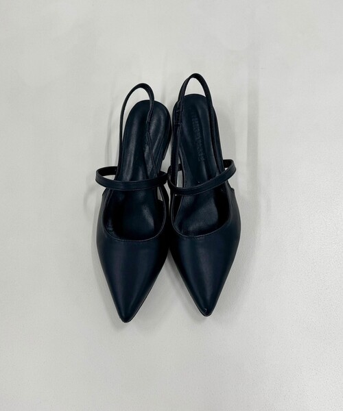 fredy emue（フレディエミュ）の「【haruセレクト】バックストラップポインテッドフラットサンダル（パンプス・レディース・ブラック・S/M/L）」の8枚目の写真