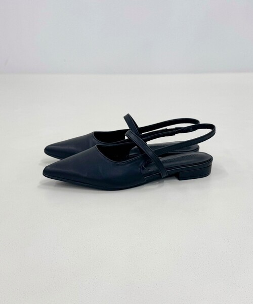 fredy emue（フレディエミュ）の「【haruセレクト】バックストラップポインテッドフラットサンダル（パンプス・レディース・ブラック・S/M/L）」の7枚目の写真