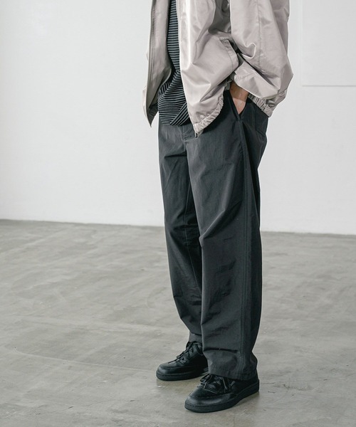 BAYFLOW（ベイフロー）の「コットンナイロンワイドテーパードパンツ（その他パンツ・メンズ・ナチュラル/ブラック・LARGE/MEDIUM）」の21枚目の写真
