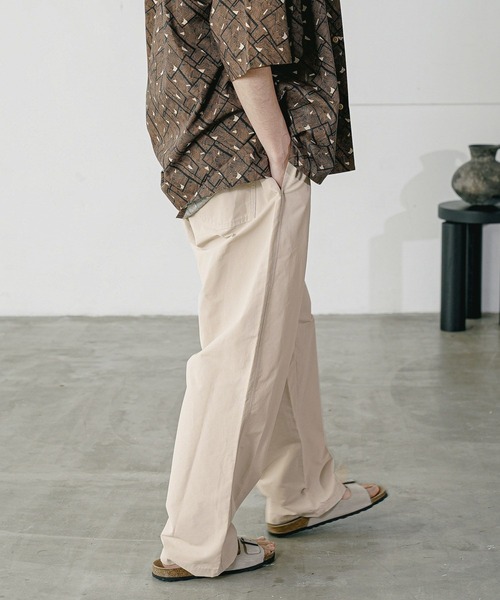 BAYFLOW（ベイフロー）の「コットンナイロンワイドテーパードパンツ（その他パンツ・メンズ・ナチュラル/ブラック・LARGE/MEDIUM）」の11枚目の写真