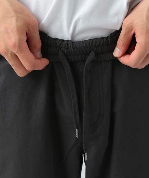 BAYFLOW（ベイフロー）の「コットンナイロンワイドテーパードパンツ（その他パンツ・メンズ・ナチュラル/ブラック・LARGE/MEDIUM）」の19枚目の写真