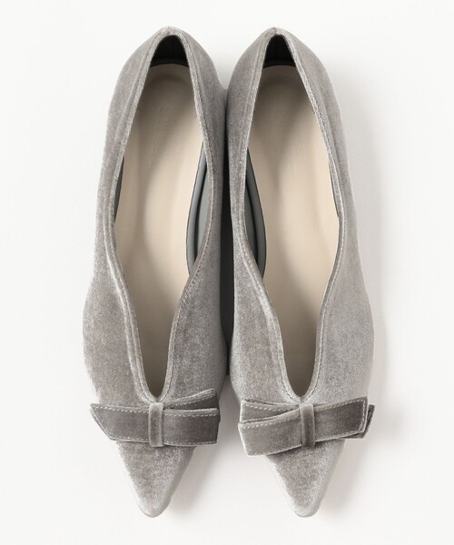 BEAMS HEART（ビームスハート）の「ベロア リボン パンプス（パンプス・レディース・ブラック/グレー・MEDIUM/SMALL/LARGE）」の4枚目の写真