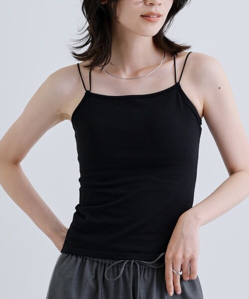 GALLEST(ギャレスト)の「【一部店舗限定】カップ付きバッククロスキャミソール(タンクトップ・レディース・ブラック/ブラウン系その他/ホワイト系・38)」の6枚目の写真