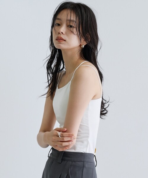 GALLEST(ギャレスト)の「【一部店舗限定】カップ付きバッククロスキャミソール(タンクトップ・レディース・ブラック/ブラウン系その他/ホワイト系・38)」の12枚目の写真