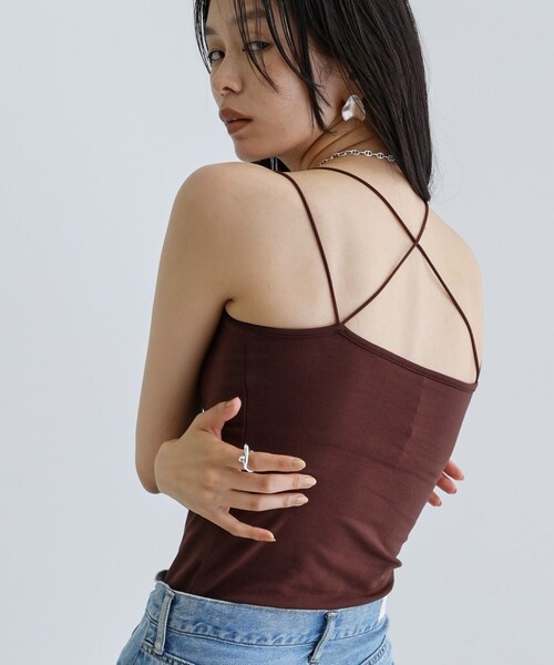 GALLEST(ギャレスト)の「【一部店舗限定】カップ付きバッククロスキャミソール(タンクトップ・レディース・ブラック/ブラウン系その他/ホワイト系・38)」の21枚目の写真