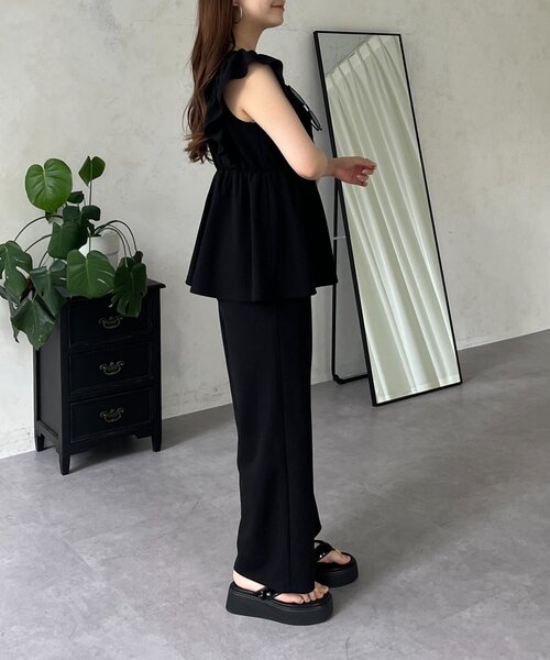 prose verse(プロズヴェール)の「フロントギャザーストレッチフリルペプラムオールインワン(つなぎ/オールインワン・レディース・ブラック・LARGE/MEDIUM/PL/PM)」の6枚目の写真