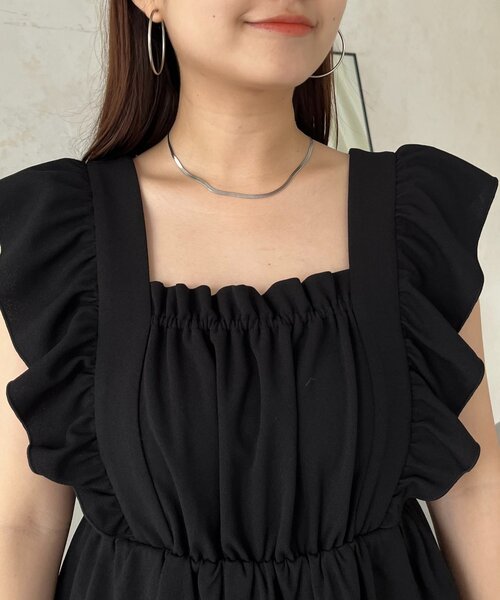 prose verse(プロズヴェール)の「フロントギャザーストレッチフリルペプラムオールインワン(つなぎ/オールインワン・レディース・ブラック・LARGE/MEDIUM/PL/PM)」の17枚目の写真