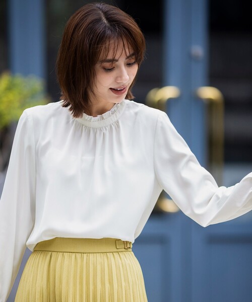 ANY SIS（エニィスィス）の「フリルネックスタンド ブラウス（シャツ/ブラウス・レディース・ホワイト系/スカイブルー系/ネイビー系・MEDIUM）」の4枚目の写真