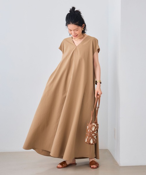 CROSS FUNCTION（クロスファンクション）の「《UV/吸水速乾》エブ楽 Vネックフレンチスリーブワンピース【CROSS FUNCTION/クロスファンクション】（ワンピース・レディース・ブラック/ベージュ・L/M）」の10枚目の写真