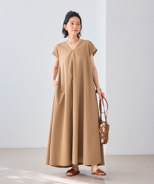 CROSS FUNCTION（クロスファンクション）の「《UV/吸水速乾》エブ楽 Vネックフレンチスリーブワンピース【CROSS FUNCTION/クロスファンクション】（ワンピース・レディース・ブラック/ベージュ・L/M）」の6枚目の写真