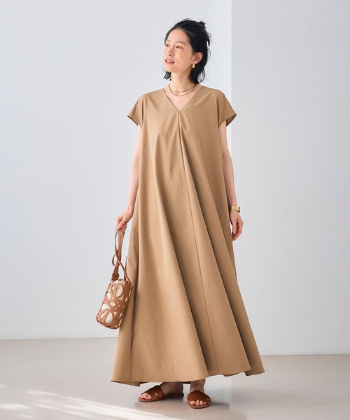 CROSS FUNCTION（クロスファンクション）の「《UV/吸水速乾》エブ楽 Vネックフレンチスリーブワンピース【CROSS FUNCTION/クロスファンクション】（ワンピース・レディース・ブラック/ベージュ・L/M）」の8枚目の写真