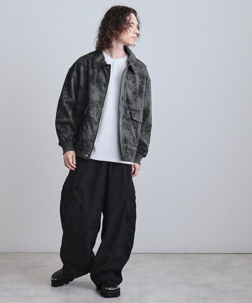 tk.TAKEO KIKUCHI（ティーケータケオキクチ）の「A－2シンセティックレザーブルゾン（ブルゾン・メンズ・ブラック/ダークブラウン系/ブラック系・01/02/03/04）」の13枚目の写真