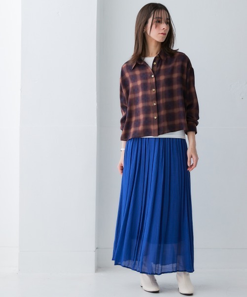 SMILE LAND（スマイルランド）の「＜大きいサイズ＞ シアーショート丈シャツ（吸汗速乾・防しわ）（シャツ/ブラウス・レディース・グリーン/ピンク/ブラウン系/ベージュ系・3L～4L/L～LL/5L～6L）」の13枚目の写真