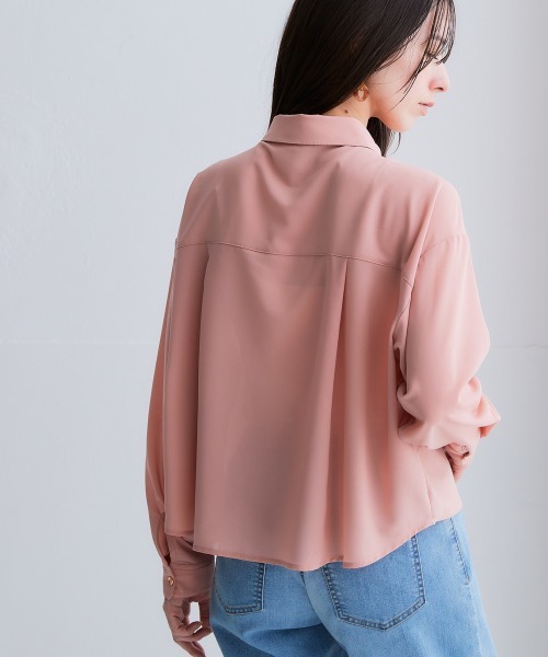 SMILE LAND（スマイルランド）の「＜大きいサイズ＞ シアーショート丈シャツ（吸汗速乾・防しわ）（シャツ/ブラウス・レディース・グリーン/ピンク/ブラウン系/ベージュ系・3L～4L/L～LL/5L～6L）」の21枚目の写真