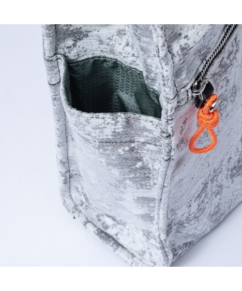 MANIUNO(マニウノ) NOVATEX 縦型スクエアトートバッグ（トートバッグ