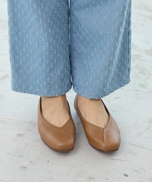 ing（イング）の「【WEB限定】スクエアトゥVカットフラットシューズ（バレエシューズ）」