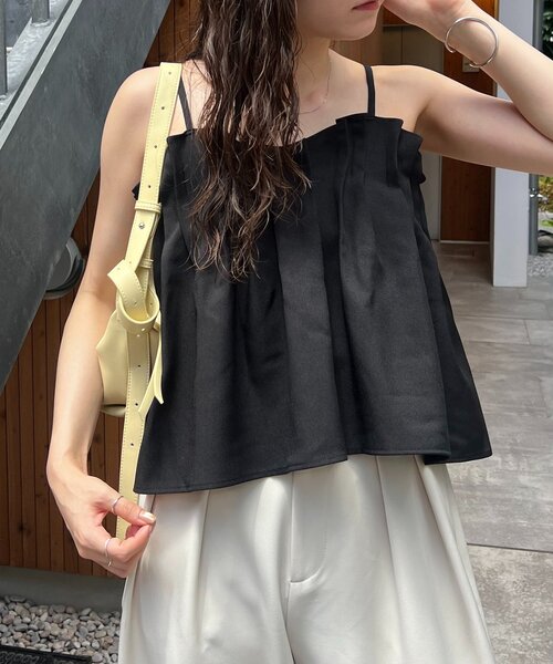 CAPRICIEUX LE'MAGE（カプリシューレマージュ）の「タックフレアキャミ（シャツ/ブラウス・レディース・ベージュ/ブラック・FREE）」の14枚目の写真