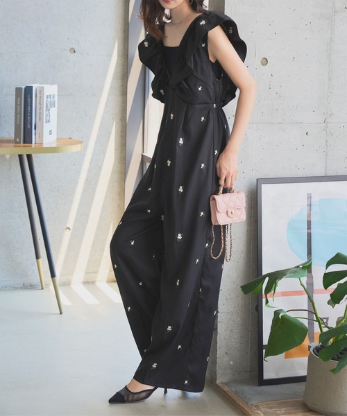 試着のみ美品✨66千円KAON ESTNATIONフラワーモチーフオールインワン Kaon（カオン）の「KAON FOR ESTNATION / フラワーモチーフ