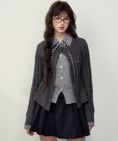 SunsetPark（サンセットパーク）の「レイヤード風 ケーブルニットカーディガン SP25f008【SunsetPark】（カーディガン/ボレロ・レディース・ピンク/ダークグレー・M/S）」の3枚目の写真
