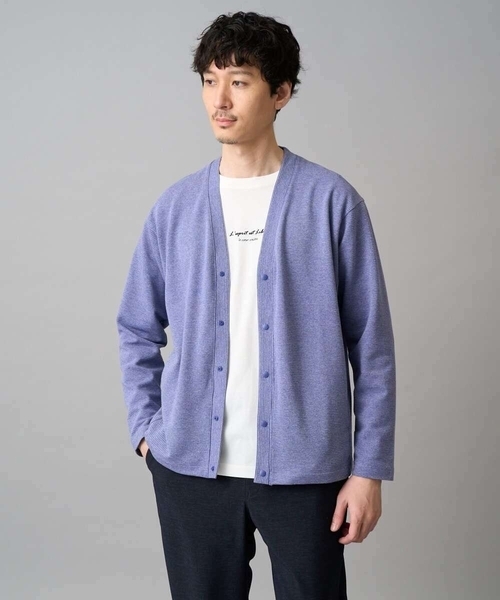 a.v.v（アーヴェヴェ）の「ミニロゴセミワイドシルエットカットソー（Tシャツ/カットソー・メンズ・ホワイト/チャコールグレー/ブラック/グリーン/クリーム・46/48/50/44）」の17枚目の写真