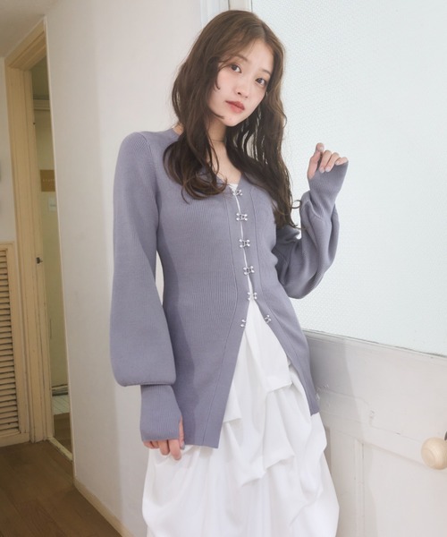 mellowneon（メロウネオン）の「ホックリブニットカーディガン（カーディガン/ボレロ・レディース・チャコールグレー/アイボリー/ダークブルー・FREE）」の4枚目の写真