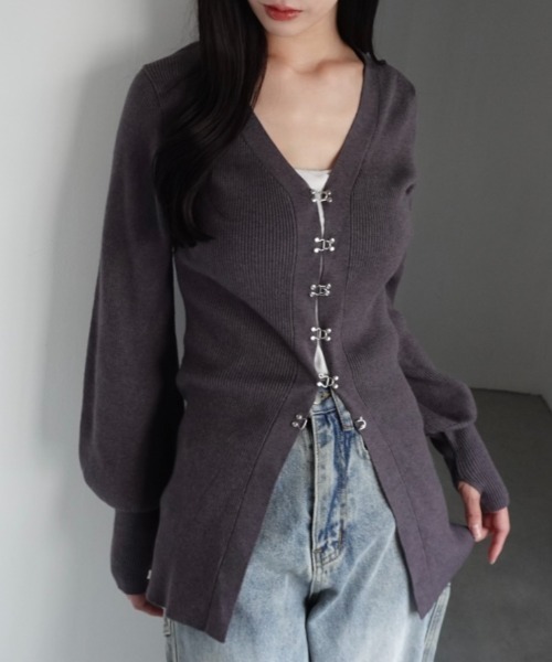 mellowneon（メロウネオン）の「ホックリブニットカーディガン（カーディガン/ボレロ・レディース・チャコールグレー/アイボリー/ダークブルー・FREE）」の8枚目の写真