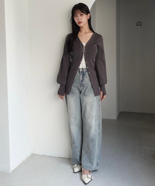 mellowneon（メロウネオン）の「ホックリブニットカーディガン（カーディガン/ボレロ・レディース・チャコールグレー/アイボリー/ダークブルー・FREE）」の9枚目の写真