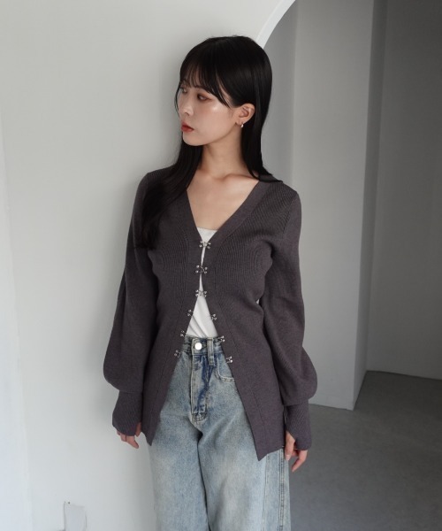 mellowneon（メロウネオン）の「ホックリブニットカーディガン（カーディガン/ボレロ・レディース・チャコールグレー/アイボリー/ダークブルー・FREE）」の10枚目の写真