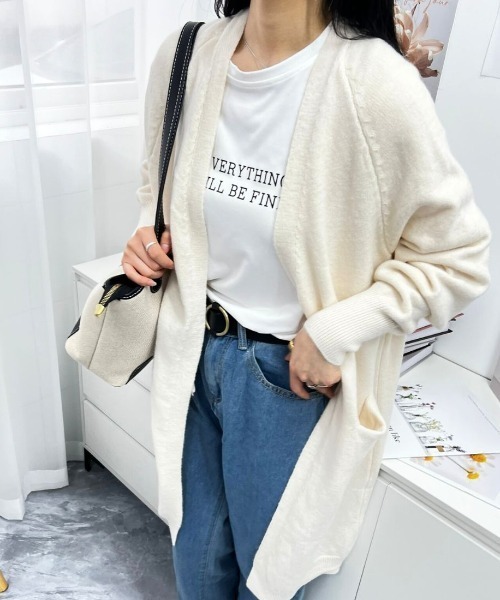 maison de LATIR（メゾンドラティール）の「ロングニットふわふわコーディガン（ニット/セーター・レディース・レッド/ホワイト/ネイビー/ブラック/グレー・FREE）」の10枚目の写真