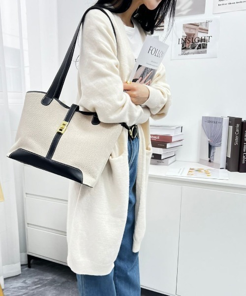 maison de LATIR（メゾンドラティール）の「ロングニットふわふわコーディガン（ニット/セーター・レディース・レッド/ホワイト/ネイビー/ブラック/グレー・FREE）」の15枚目の写真