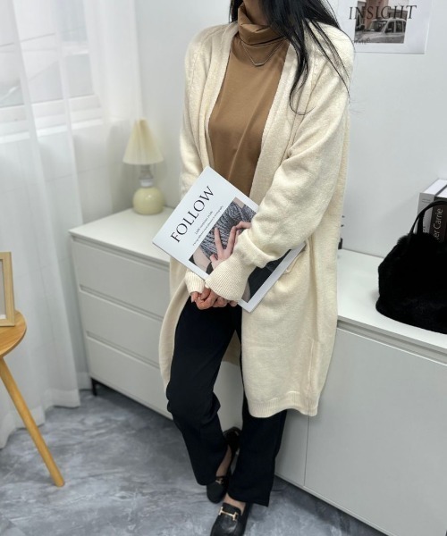 maison de LATIR（メゾンドラティール）の「ロングニットふわふわコーディガン（ニット/セーター・レディース・レッド/ホワイト/ネイビー/ブラック/グレー・FREE）」の16枚目の写真