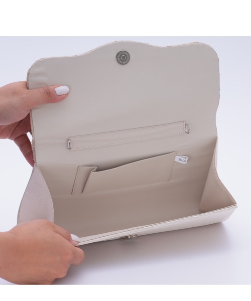 Cupid Heart（キューピッドハート）の「【Cupid Heart】結婚式用！波型ビジューレースbag（クラッチバッグ・レディース・ブラック/ベージュ/シルバー・MEDIUM）」の14枚目の写真