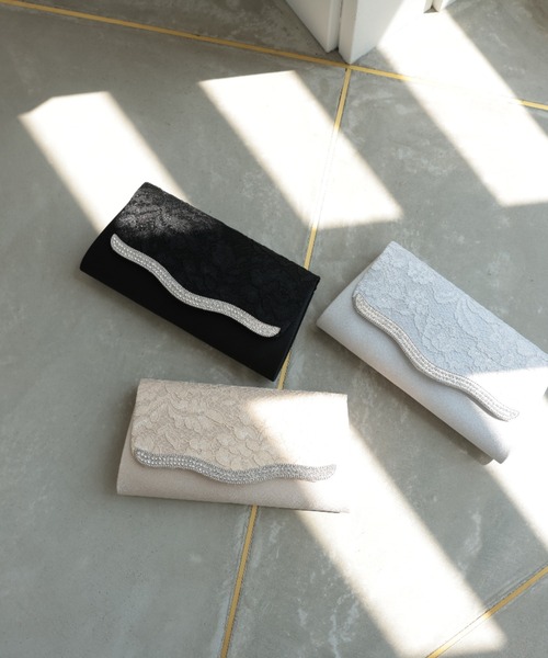 Cupid Heart（キューピッドハート）の「【Cupid Heart】結婚式用！波型ビジューレースbag（クラッチバッグ・レディース・ブラック/ベージュ/シルバー・MEDIUM）」の9枚目の写真