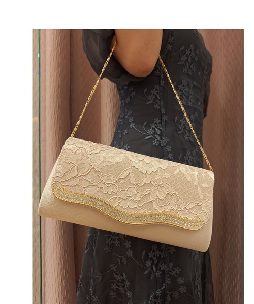 Cupid Heart（キューピッドハート）の「【Cupid Heart】結婚式用！波型ビジューレースbag（クラッチバッグ・レディース・ブラック/ベージュ/シルバー・MEDIUM）」の19枚目の写真